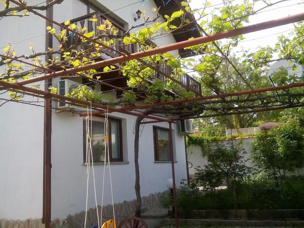 Guest House By The Captain Varna Exterior foto