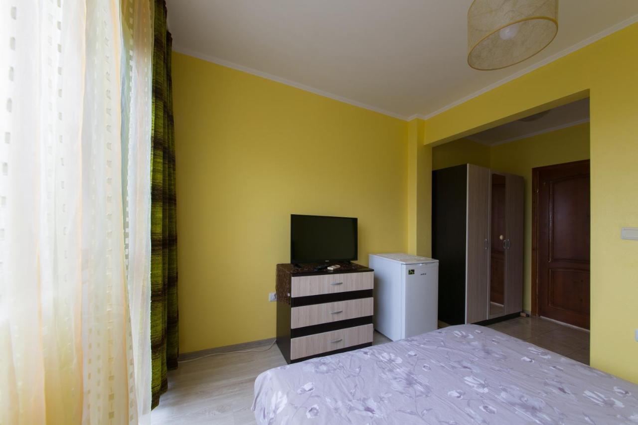 Guest House By The Captain Varna Exterior foto