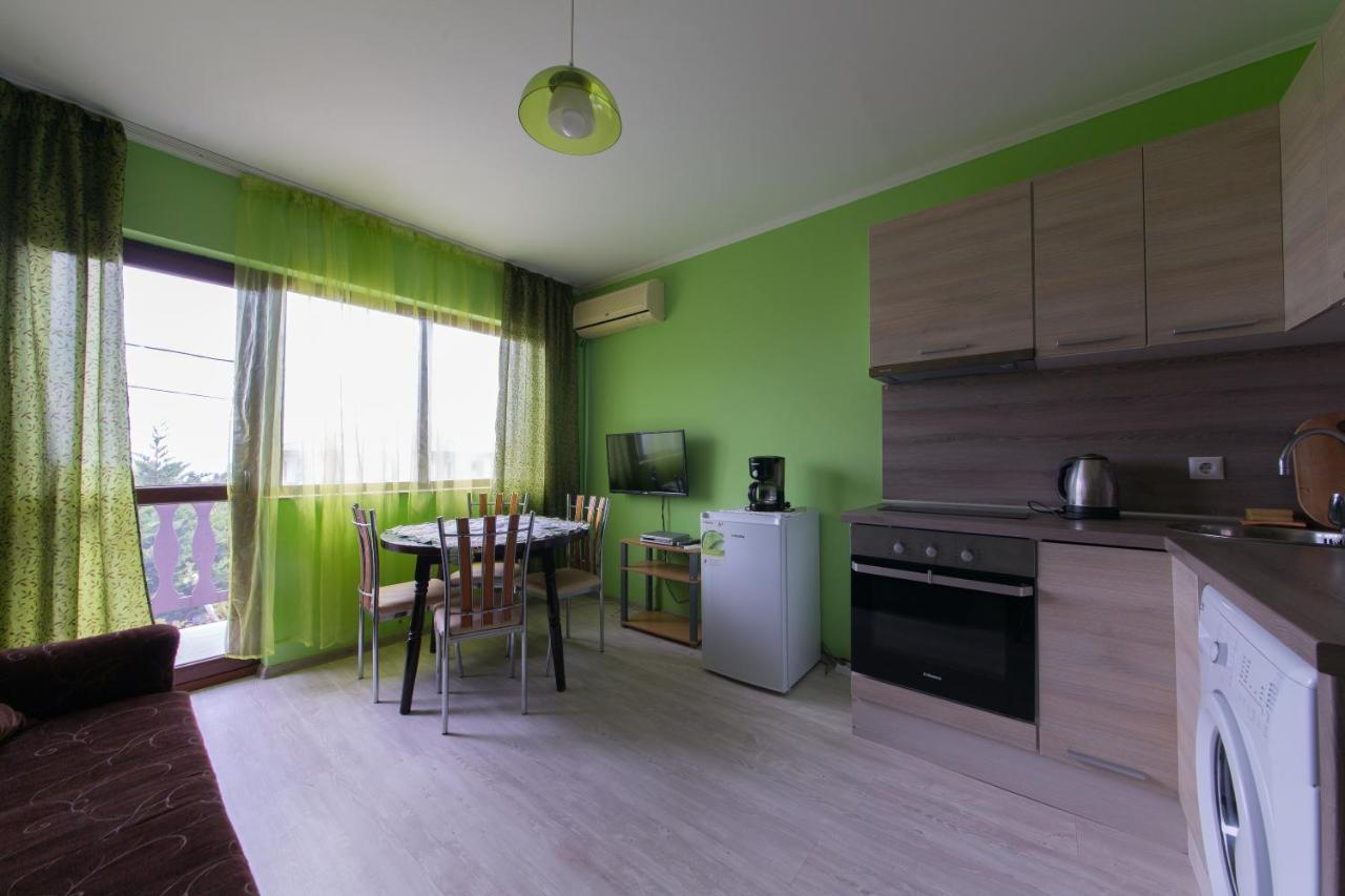 Guest House By The Captain Varna Exterior foto